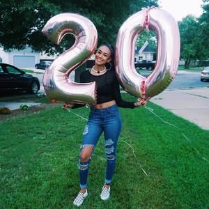 Meet your Posher, Bethany